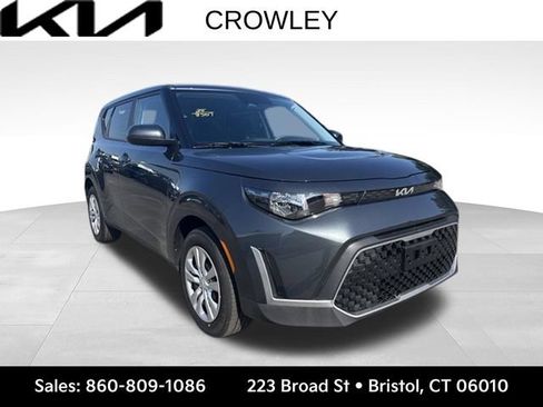 Certified 2025 Kia Soul LX FWD image 1