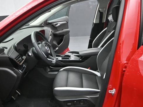 Used 2025 Buick Envision Sport Touring AWD/4WD image 16