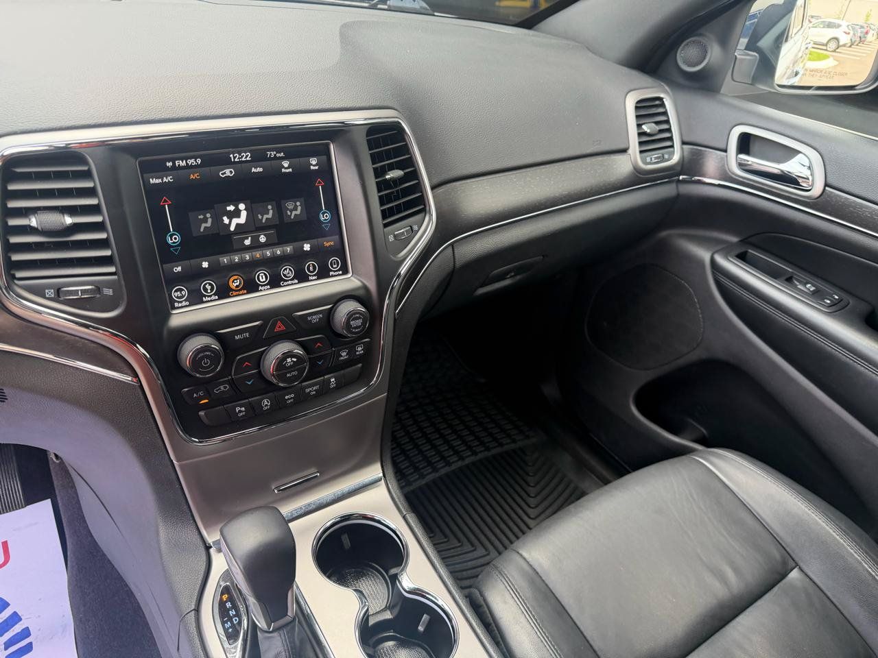 Used 2018 Jeep Grand Cherokee Limited AWD/4WD image 12