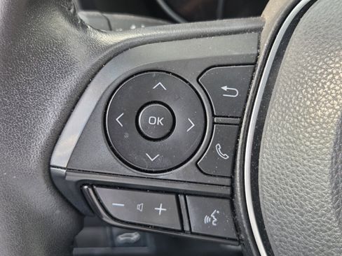 Used 2022 Toyota RAV4 Limited image 13