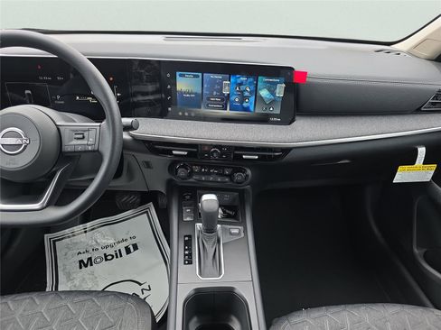 New 2026 Nissan Kicks SV w/ SV Premium Package image 15