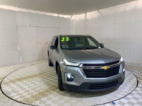 Certified 2023 Chevrolet Traverse LS FWD image 1