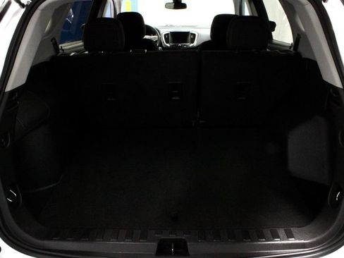 Used 2023 GMC Terrain SLE FWD image 13