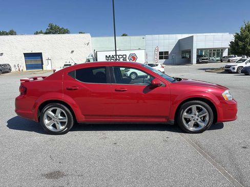 Used 2012 Dodge Avenger SXT Plus FWD image 5
