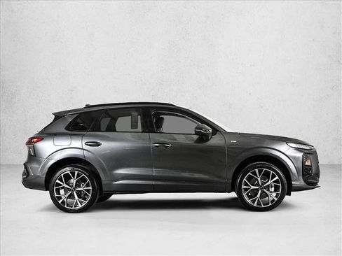 New 2026 Audi Q3 quattro 2.0T image 4