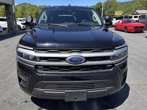 Used 2022 Ford Expedition XL AWD/4WD image 3