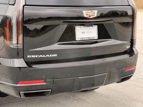 Certified 2026 Cadillac Escalade Platinum Sport image 7