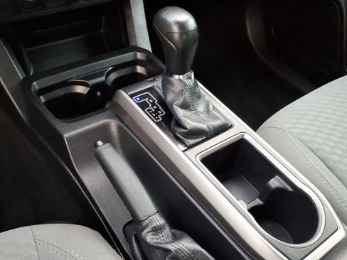 Used 2021 Toyota Tacoma SR5 RWD image 23