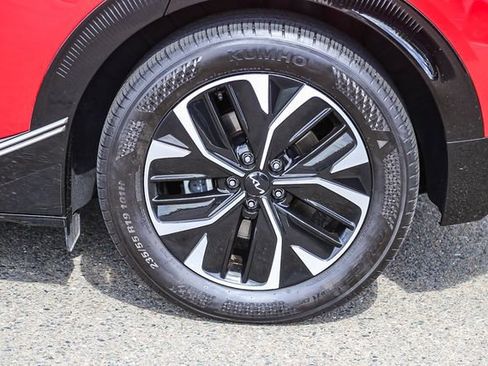Used 2024 Kia EV6 Wind RWD image 12