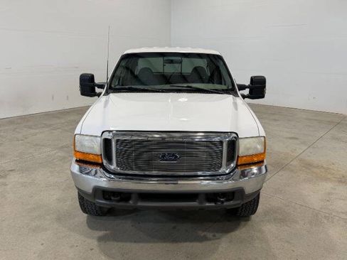 Used 1999 Ford F250 XLT image 4