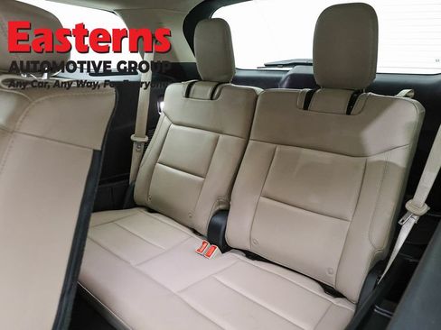 Used 2022 Ford Explorer XLT w/ Equipment Group 202A AWD/4WD image 27