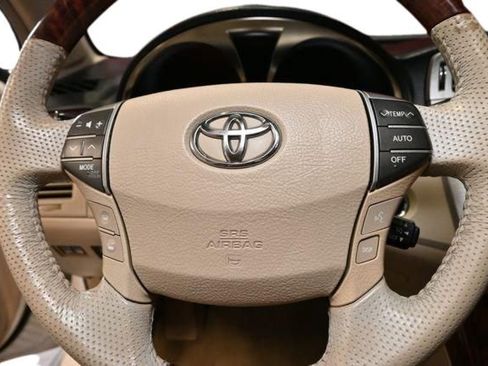 Used 2012 Toyota Avalon Limited image 15