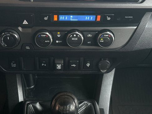 Used 2022 Toyota Tacoma TRD Sport w/ TRD Premium Sport Package image 26