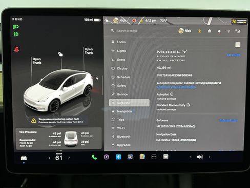 Used 2022 Tesla Model Y Long Range image 16