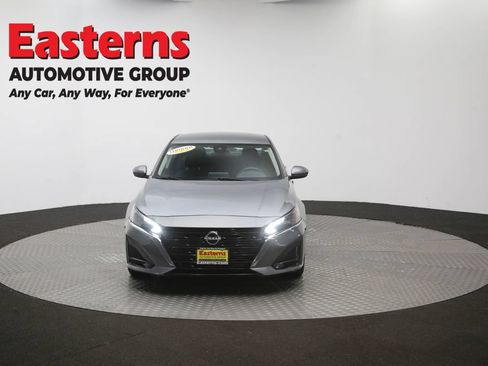 Used 2023 Nissan Altima 2.5 SV FWD image 52