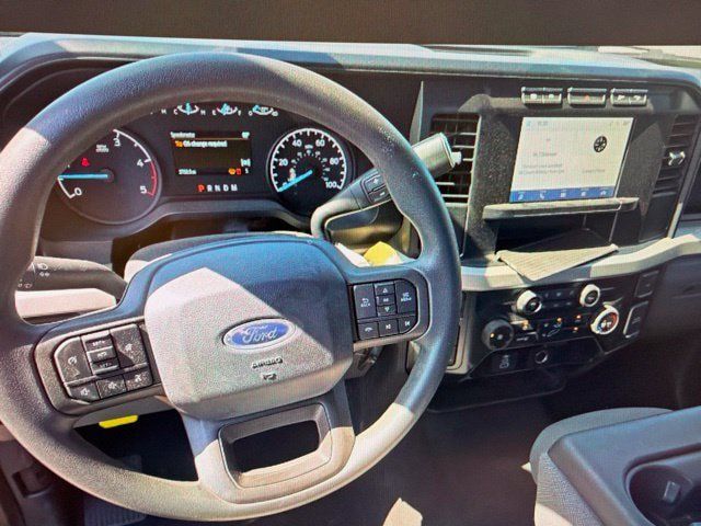 Used 2024 Ford F250 XL w/ STX Appearance Package AWD/4WD image 11