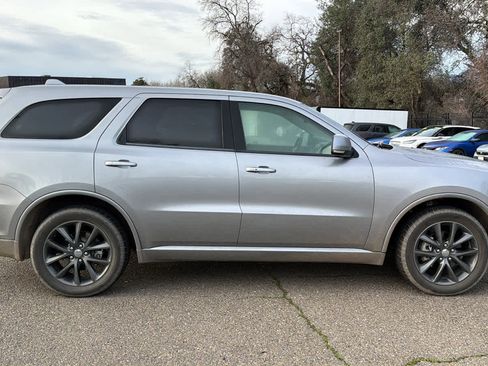Used 2018 Dodge Durango GT image 4