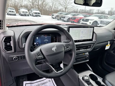 New 2026 Ford Bronco Sport Outer Banks w/ Outer Banks Tech Package+ AWD/4WD image 11