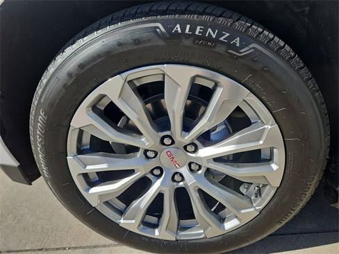 Used 2023 GMC Yukon XL Denali w/ Max Trailering Package image 32