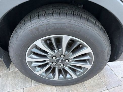 Certified 2022 Lincoln Nautilus FWD w/ Premium Package image 35