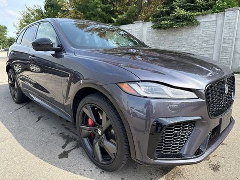 Used 2024 Jaguar F-PACE SVR AWD/4WD image 10