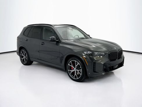 New 2026 BMW X5 xDrive40i w/ M Sport Package AWD/4WD image 3