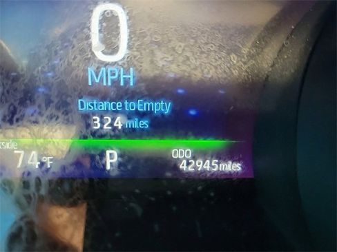 Used 2022 Toyota Camry XLE image 18