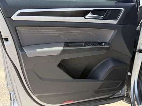 Used 2023 Volkswagen Atlas SE FWD image 9