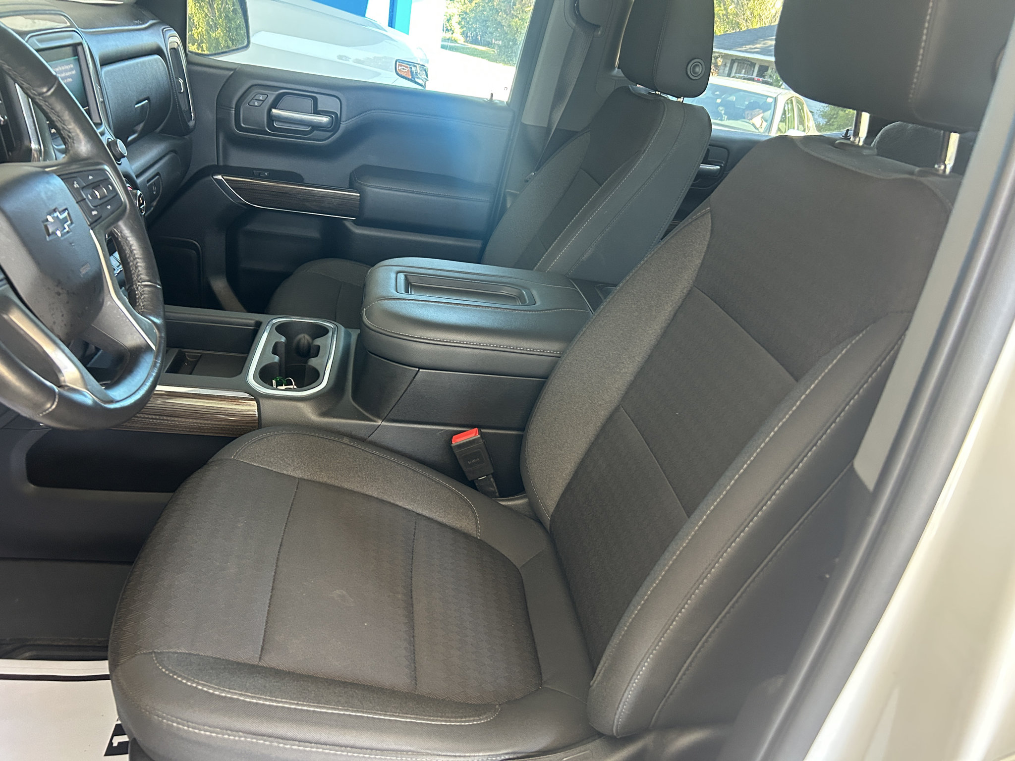 Used 2020 Chevrolet Silverado 1500 RST AWD/4WD image 17