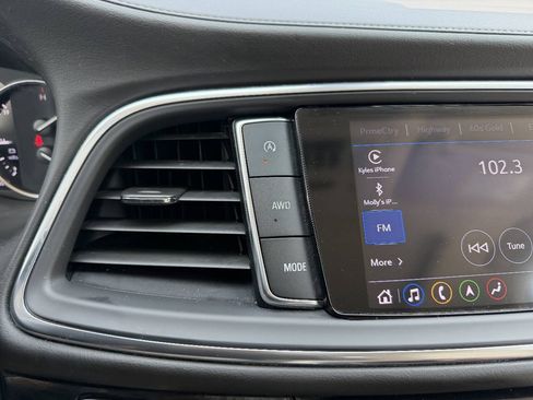 Used 2023 Buick Enclave Avenir w/ Avenir Technology Package AWD/4WD image 35