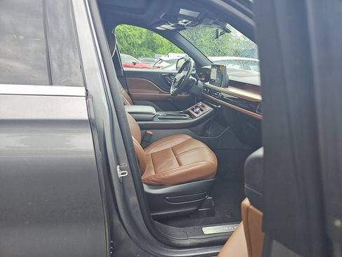 Used 2021 Lincoln Aviator Reserve w/ Equipment Group 201A AWD/4WD image 34