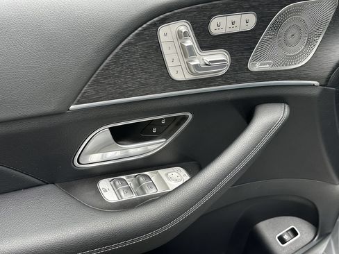 Certified 2026 Mercedes-Benz GLS 450 4MATIC image 12