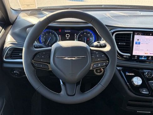 New 2026 Chrysler Pacifica Select w/ S Appearance Package FWD image 34
