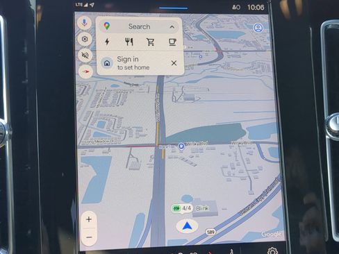 Used 2023 Volvo XC40 Recharge Plus image 52