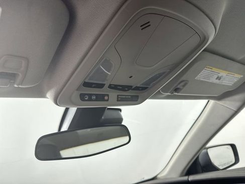 Used 2015 Chevrolet Impala LTZ FWD image 9