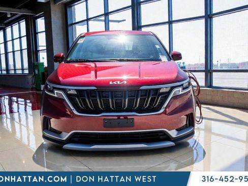 Used 2024 Kia Carnival LX image 26