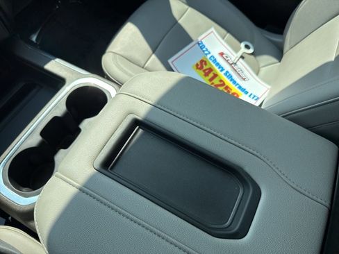 Used 2022 Chevrolet Silverado 1500 LTZ image 24