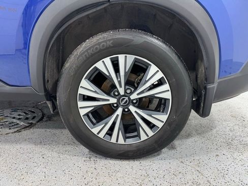 Used 2023 Nissan Rogue SV image 8