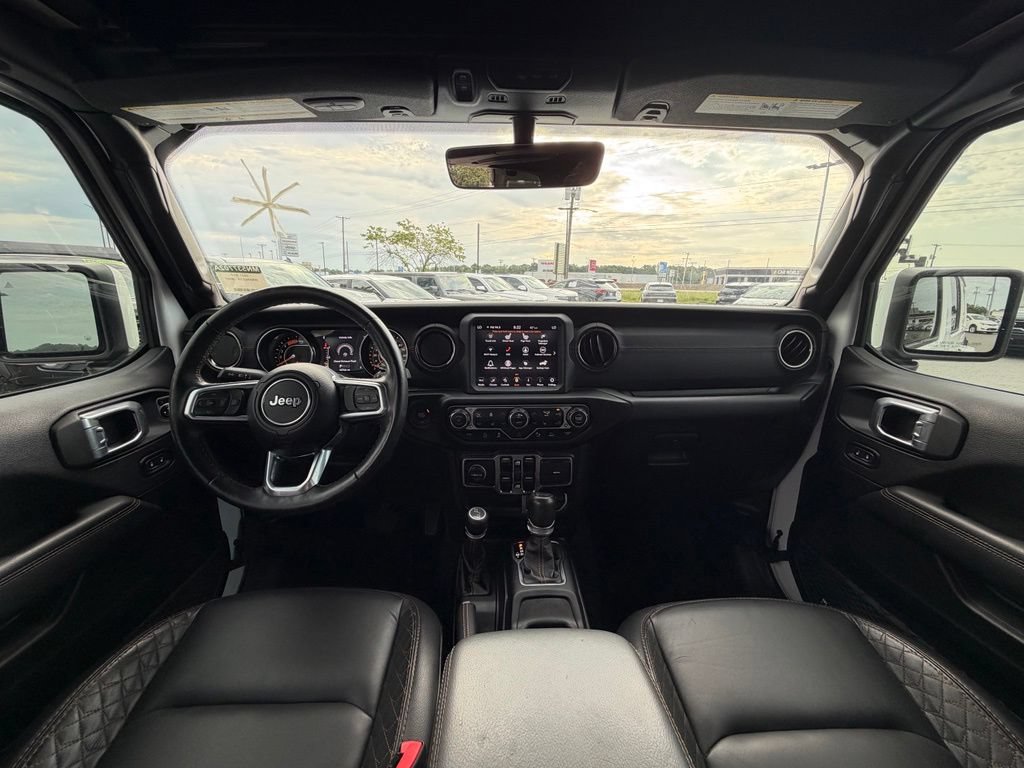 Used 2021 Jeep Wrangler Unlimited Sahara AWD/4WD image 29
