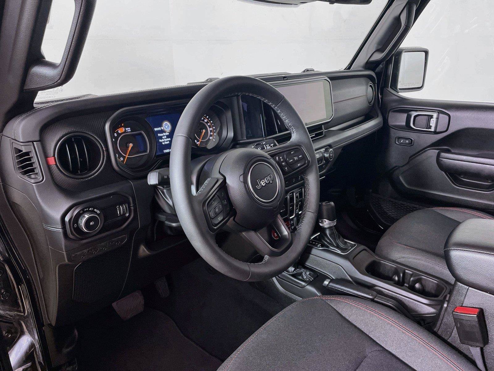 Used 2026 Jeep Wrangler Unlimited Rubicon AWD/4WD image 21