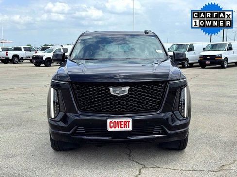 Used 2025 Cadillac Escalade ESV Sport Platinum AWD/4WD image 3