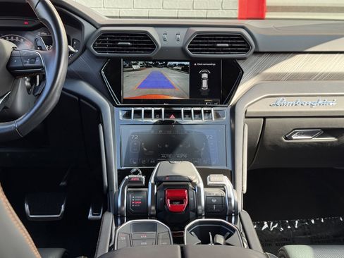 Used 2023 Lamborghini Urus S image 19