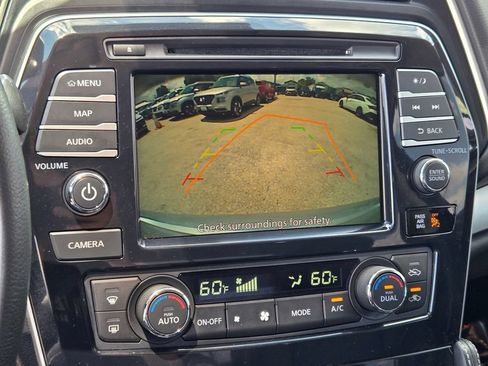 Used 2023 Nissan Maxima SV w/ Floor Mat Group FWD image 32