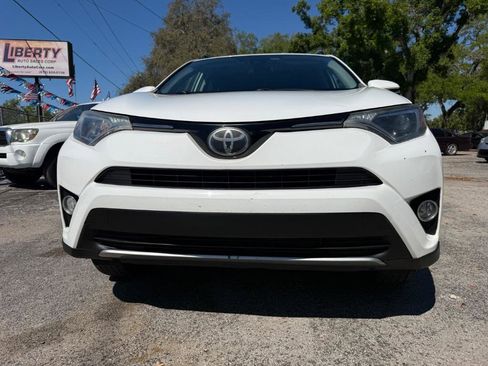 Used 2018 Toyota RAV4 XLE w/ Plus Extra Value Package FWD image 10