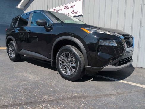 Used 2023 Nissan Rogue S AWD/4WD image 4
