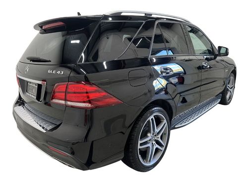 Used 2018 Mercedes-Benz GLE 43 AMG 4MATIC image 4