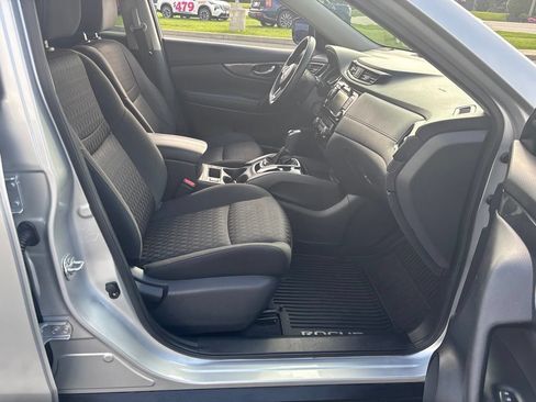 Used 2020 Nissan Rogue SV AWD/4WD image 33