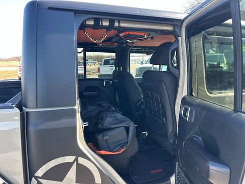 Used 2020 Jeep Gladiator Mojave image 21