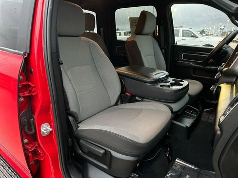 Used 2024 RAM 2500 Big Horn w/ Bed Utility Group image 23