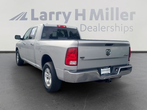 Used 2018 RAM 1500 Classic SLT AWD/4WD image 3